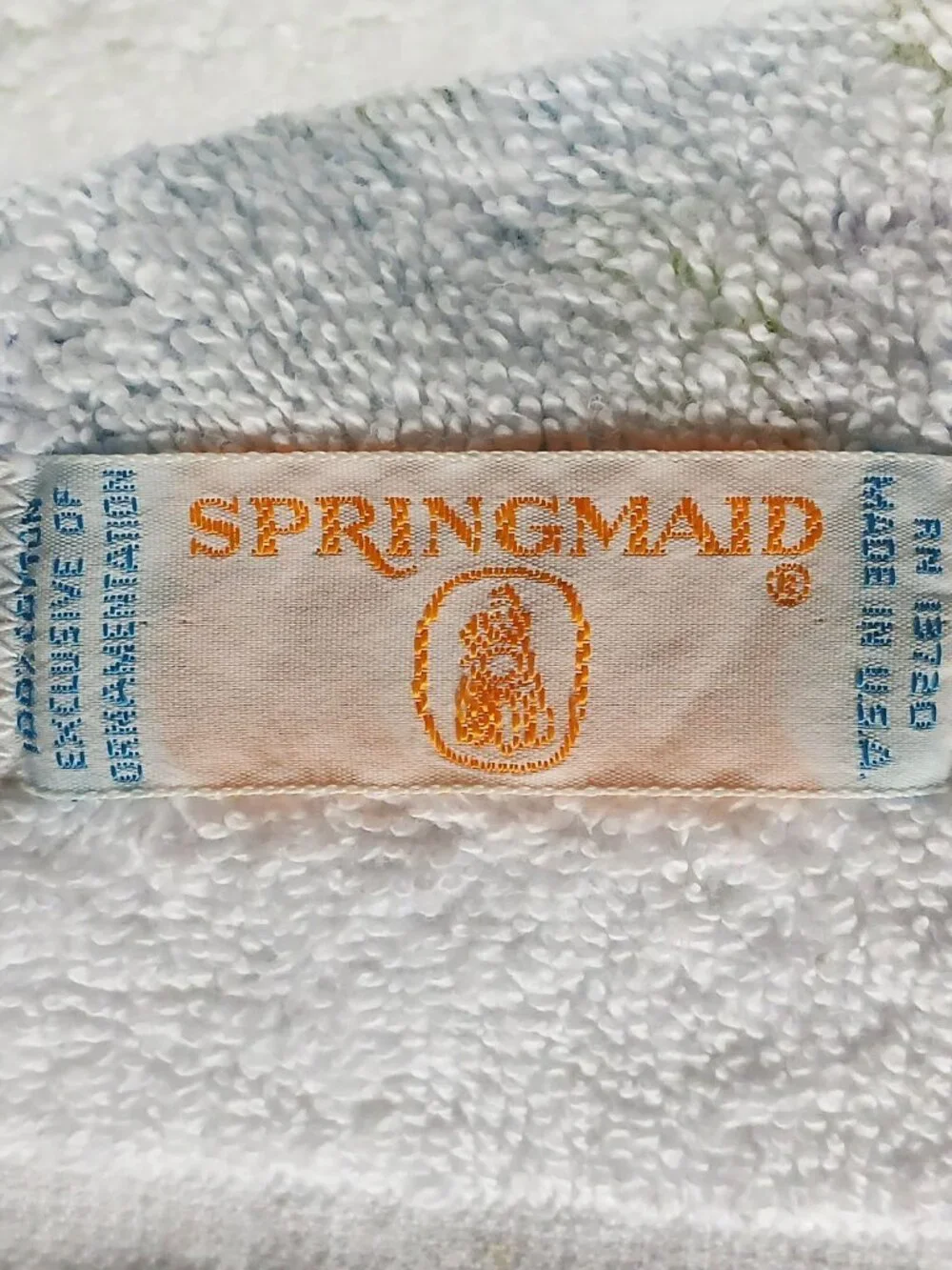 Vintage Mod Floral Springmaid Bath Towels - 1970s Flower Power, Pair